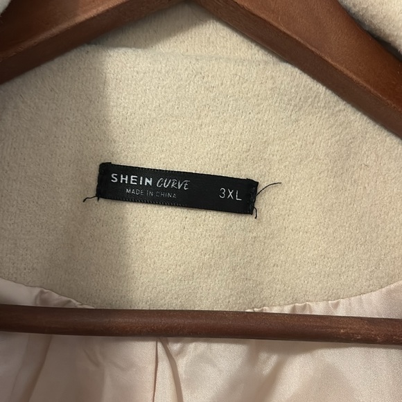 Winter jacket - Picture 4 of 5